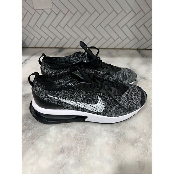 Nike Air Max Flyknit Racer Black/White size 9.5 - Picture 1 of 8